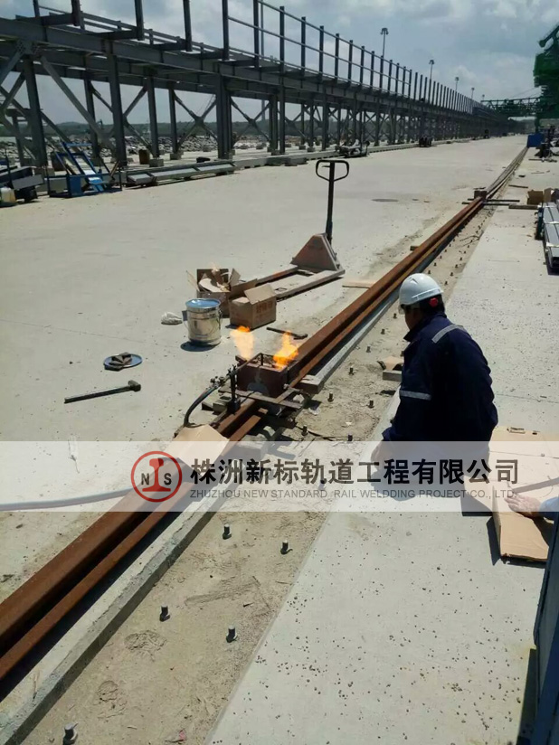 中国港湾马来西亚民都鲁轨道焊接工程之钢轨焊接