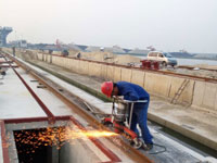 广东玖龙码头钢轨焊接与铝热焊接现场